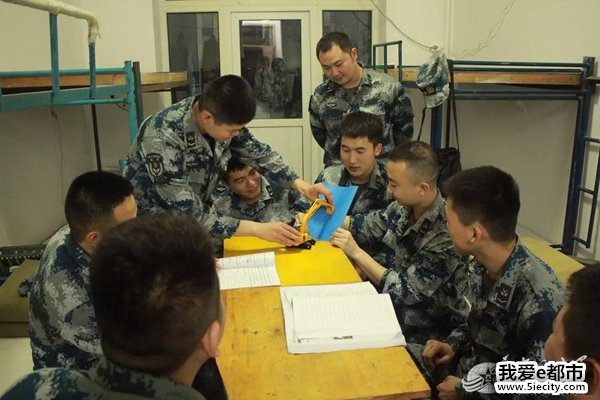 空军找上蓝翔技校联合培训:为的就是挖掘机