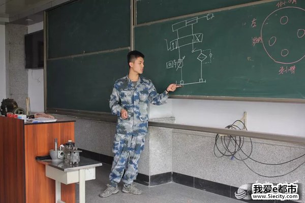 空军找上蓝翔技校联合培训:为的就是挖掘机