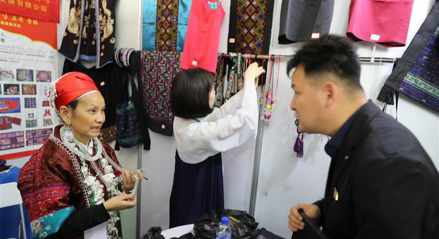 ּǣ̽óʹƷչϵйƷ